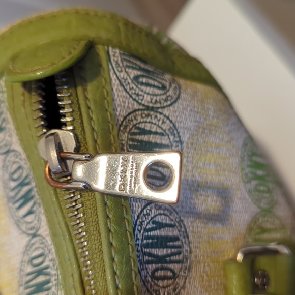 DKNY handbag - Picture 2 of 4